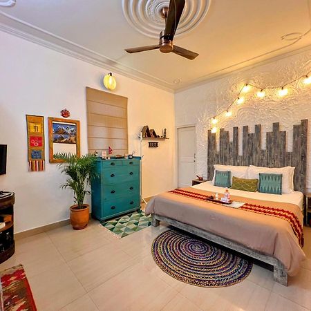 Parvatah Villa บีร์ ภายนอก รูปภาพ