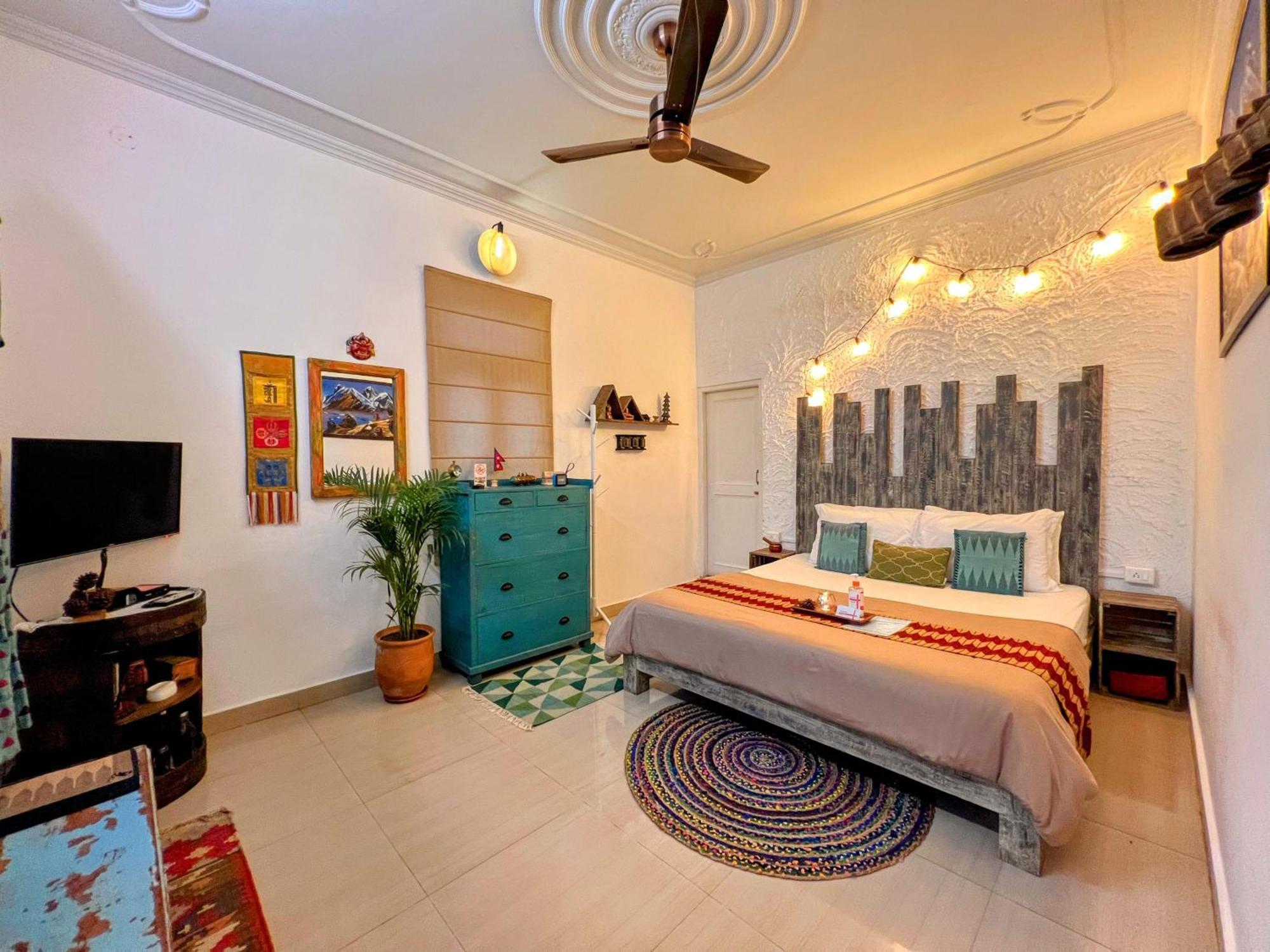Parvatah Villa บีร์ ภายนอก รูปภาพ
