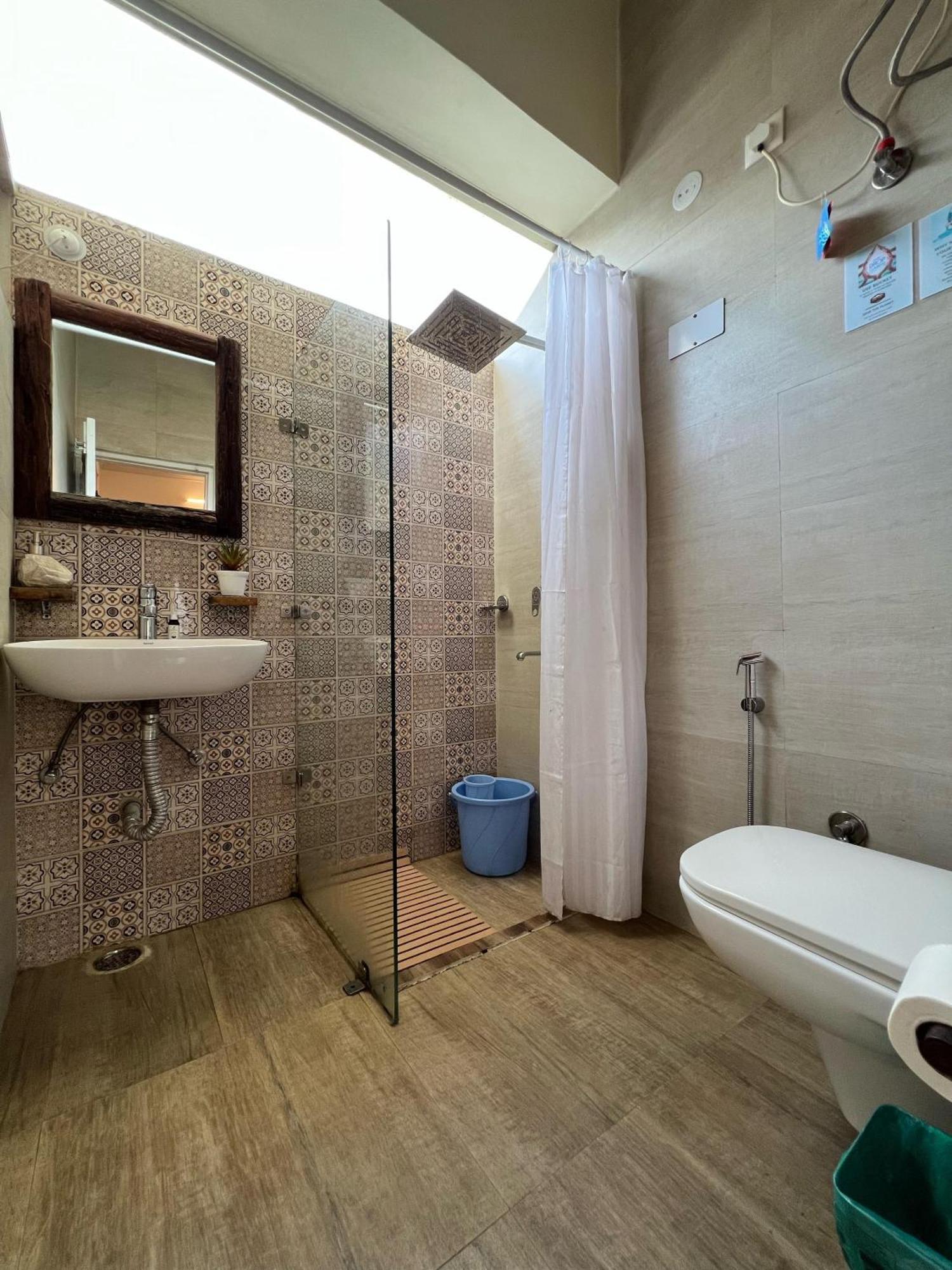 Parvatah Villa บีร์ ภายนอก รูปภาพ