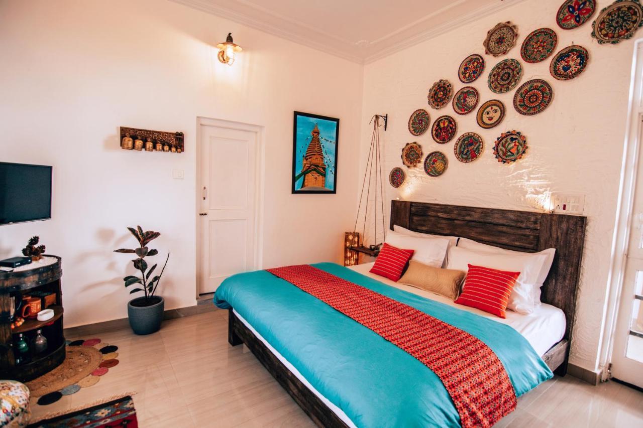 Parvatah Villa บีร์ ภายนอก รูปภาพ