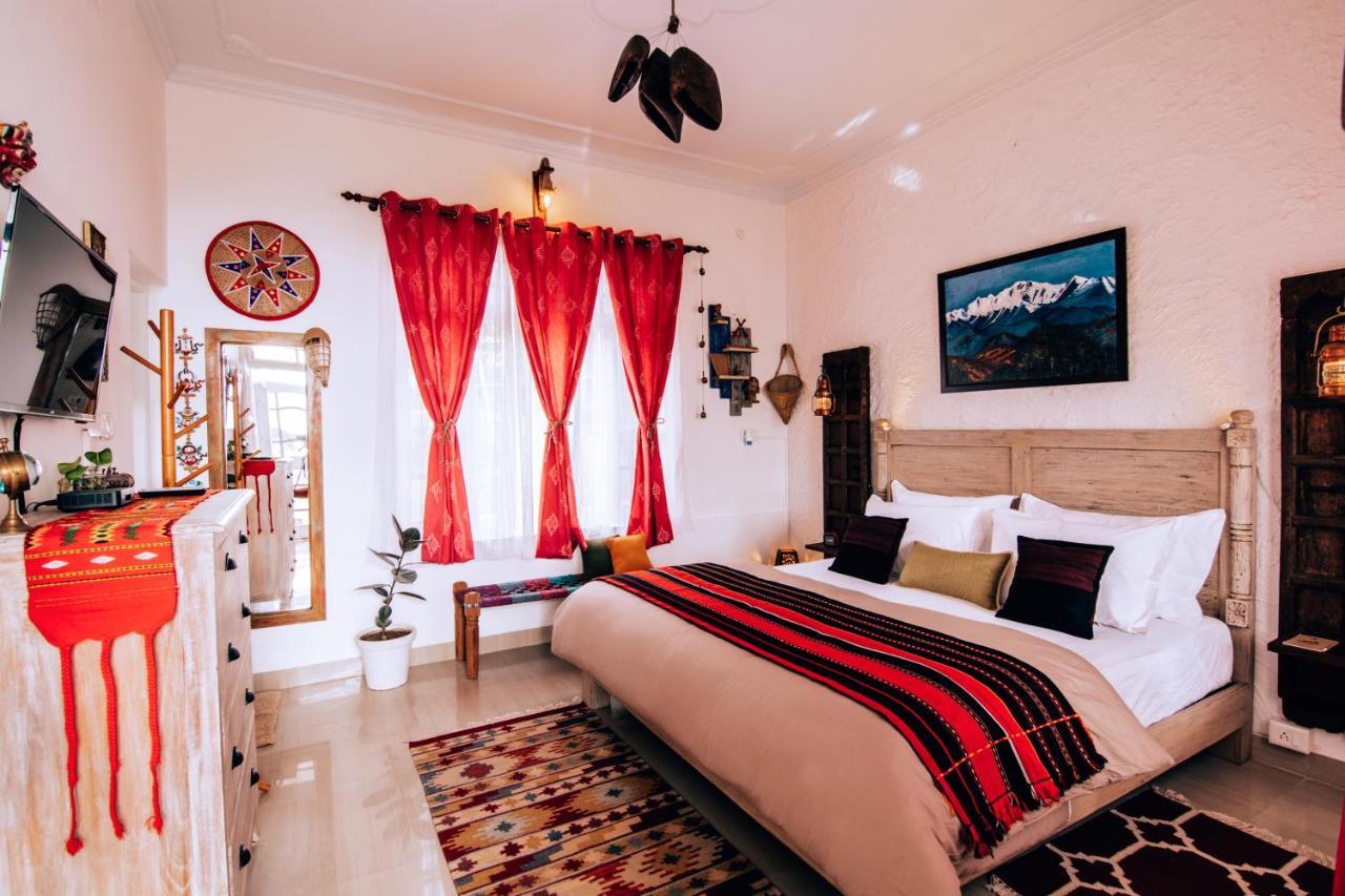 Parvatah Villa บีร์ ภายนอก รูปภาพ