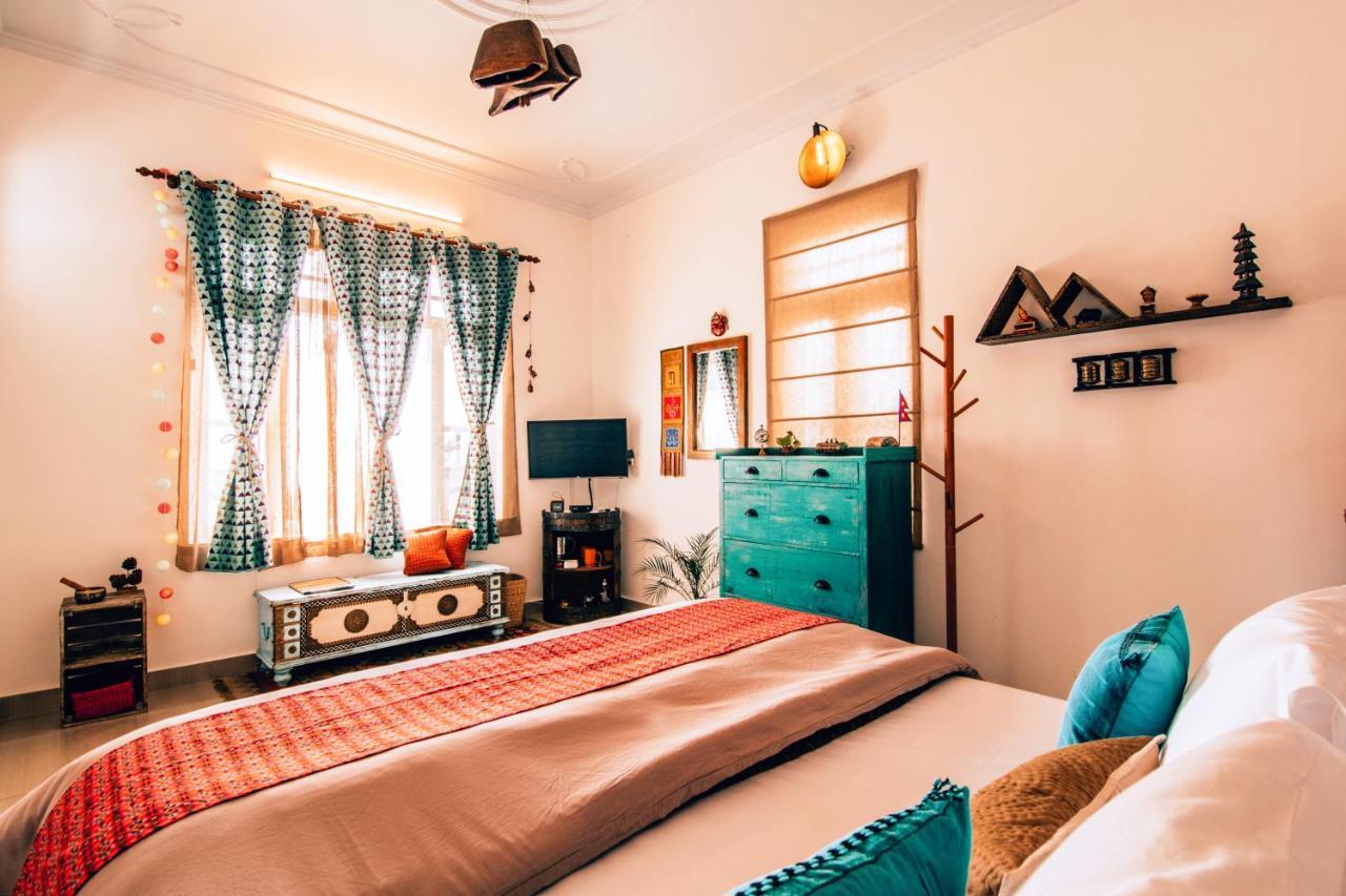 Parvatah Villa บีร์ ภายนอก รูปภาพ