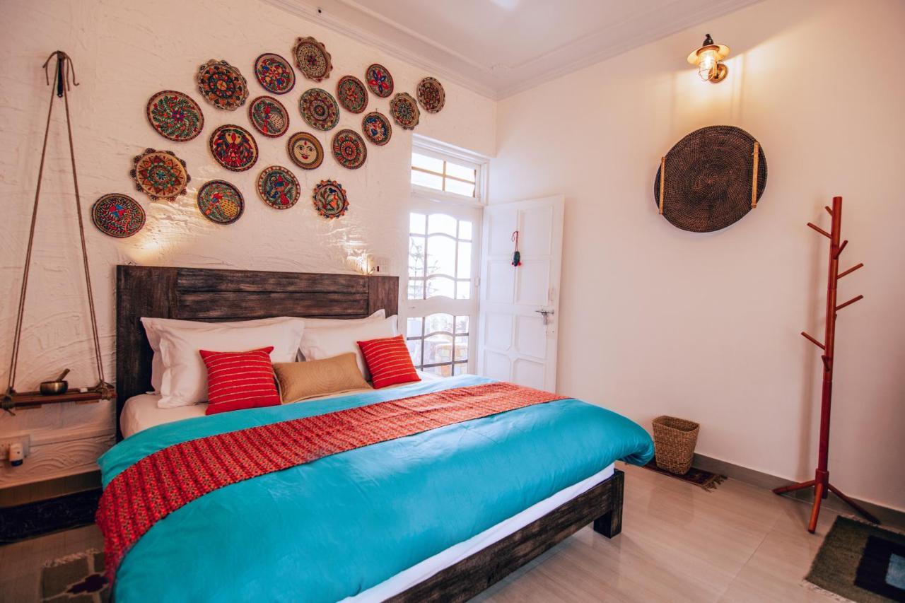 Parvatah Villa บีร์ ภายนอก รูปภาพ
